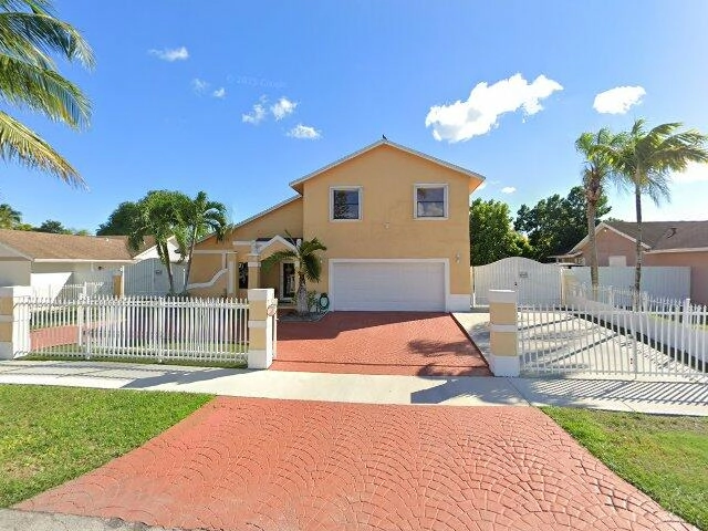 House image located at Miami, FL 33157
