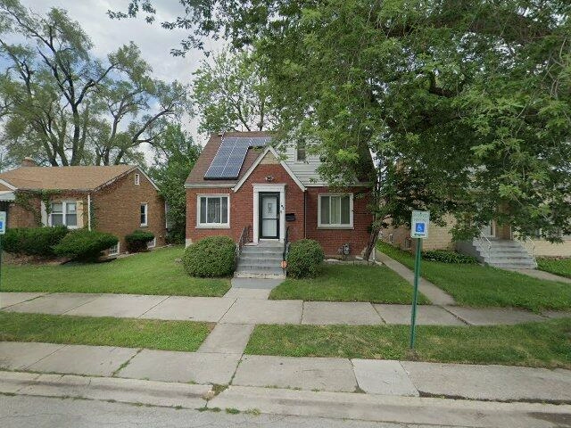 House image located at Riverdale, IL 60827