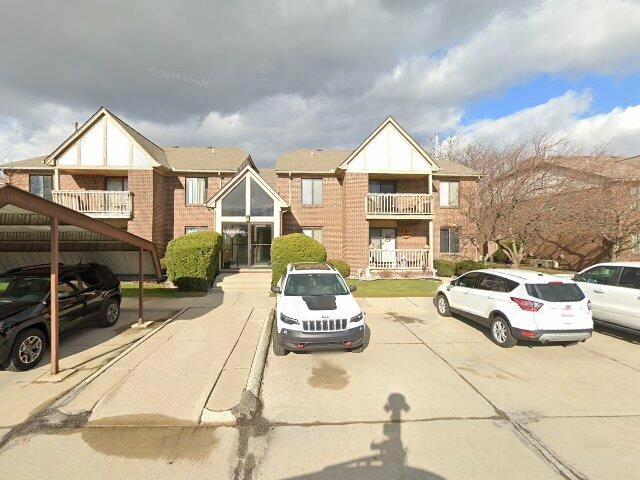 House image located at Macomb, MI 48044