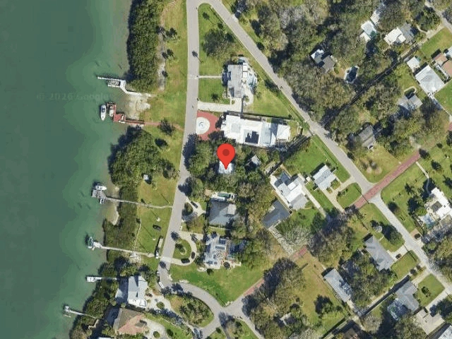 House image located at Saint Petersburg, FL 33707