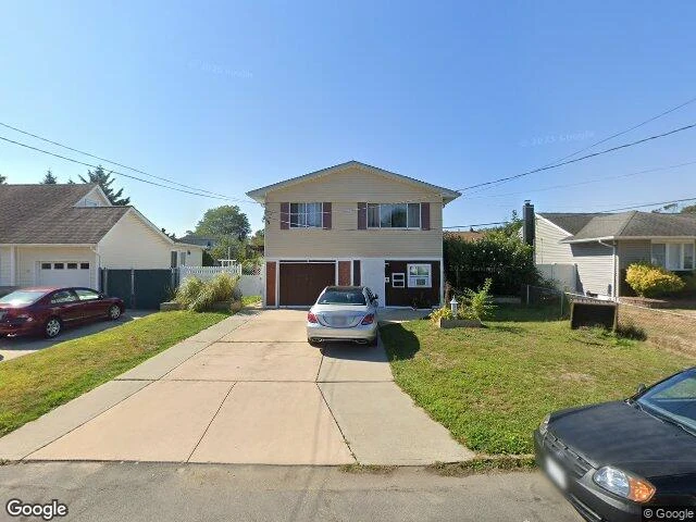 House image located at Lindenhurst, NY 11757
