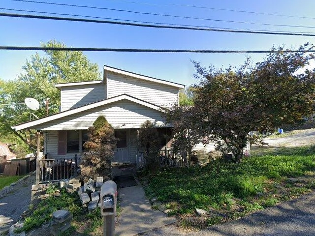 House image located at Newport, KY 41076