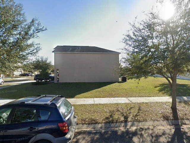 House image located at Ruskin, FL 33570