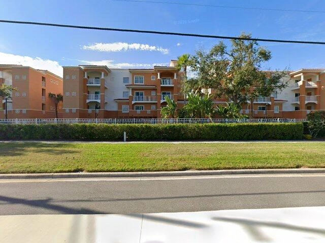 House image located at Saint Petersburg, FL 33715