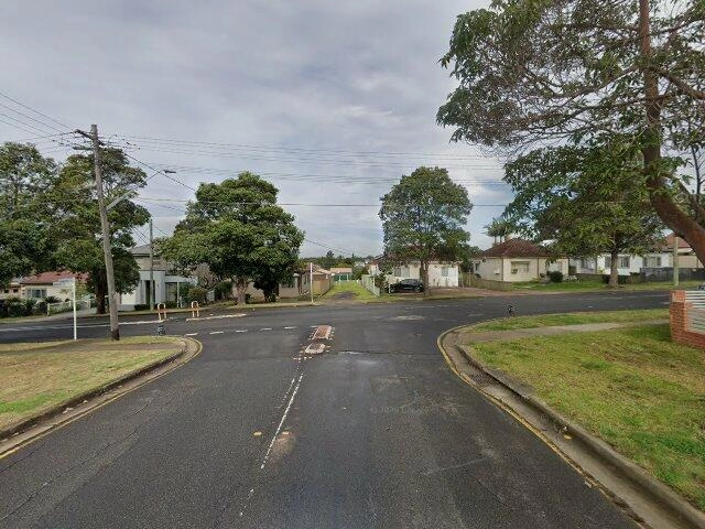 House image located at Anderson, IN 46011