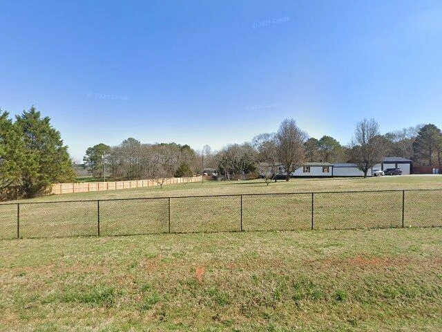 House image located at Comer, GA 30629