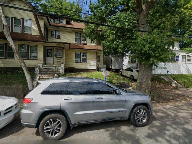 House image located at Newark, NJ 07106