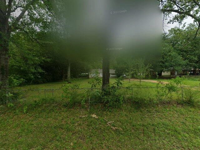 House image located at Lumberton, MS 39455
