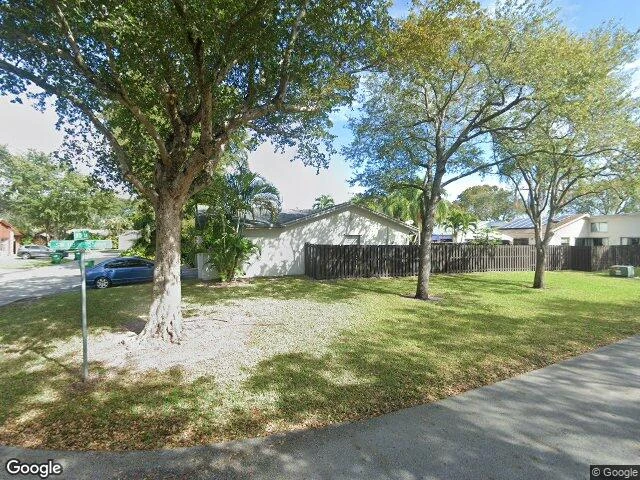 House image located at Miami, FL 33186