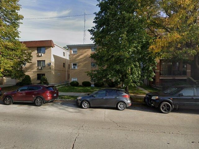 House image located at Chicago, IL 60630