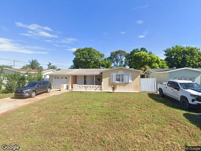 House image located at Hollywood, FL 33023