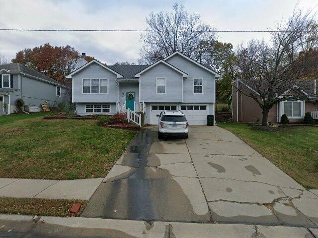 House image located at Leavenworth, KS 66048