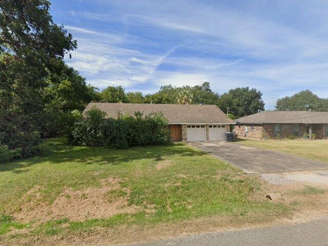 House image located at Groves, TX 77619