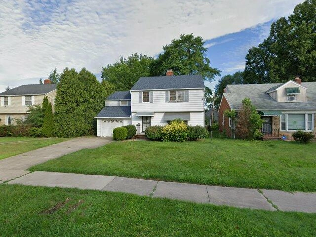 House image located at Cleveland, OH 44121