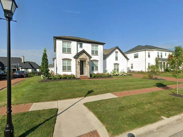 House image located at Grove City, OH 43123