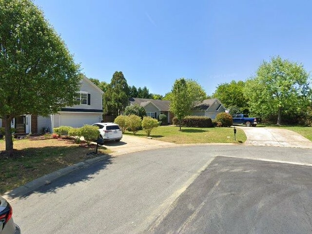 House image located at Charlotte, NC 28215