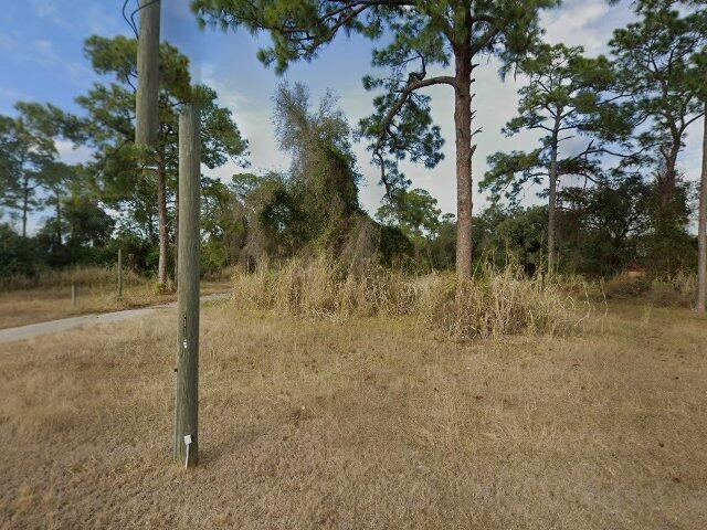 House image located at Alva, FL 33920