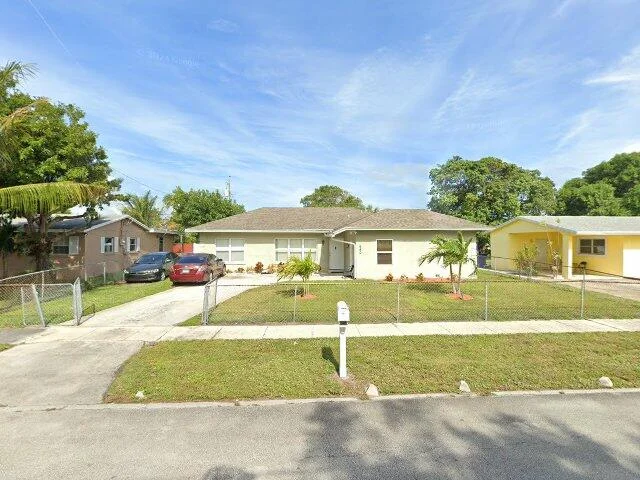 House image located at West Palm Beach, FL 33404