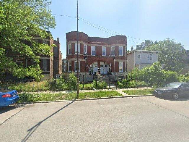 House image located at Chicago, IL 60621