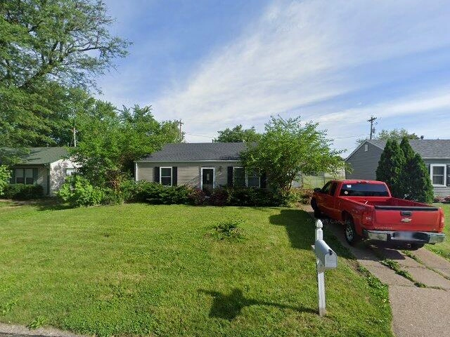 House image located at Davenport, IA 52806