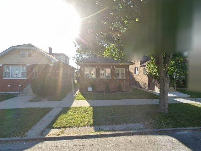 House image located at Chicago, IL 60620