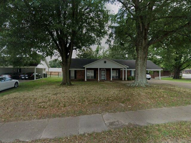 House image located at Memphis, TN 38128