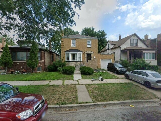House image located at Chicago, IL 60617