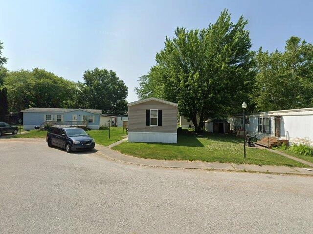 House image located at New Albany, IN 47150