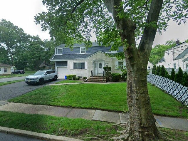 House image located at Teaneck, NJ 07666