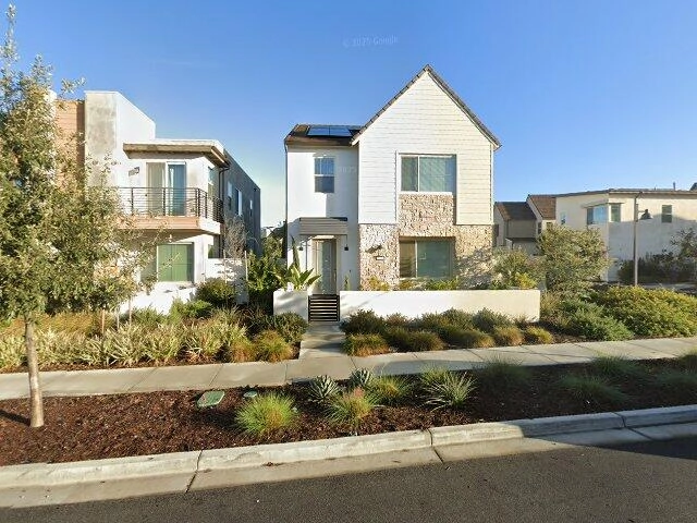 House image located at Irvine, CA 92618