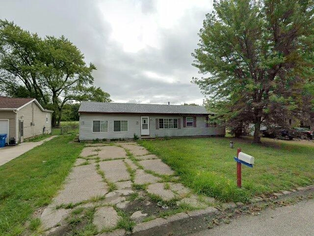 House image located at Moline, IL 61265