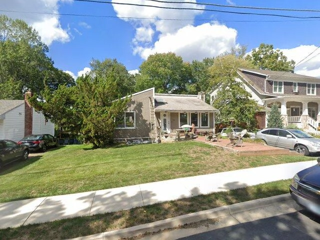 House image located at Vienna, VA 22180