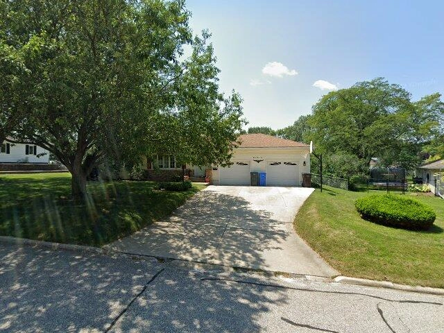 House image located at Cedar Falls, IA 50613