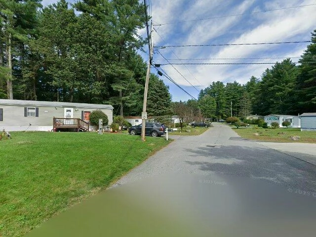 House image located at Nashua, NH 03062