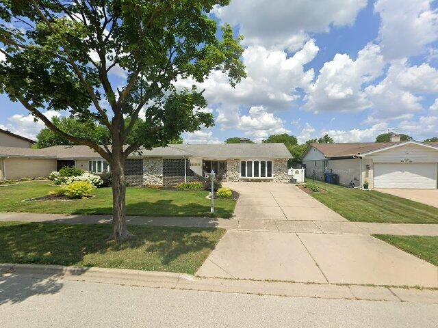 House image located at Mount Prospect, IL 60056