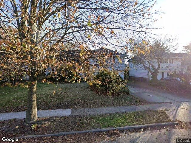 House image located at Oceanside, NY 11572