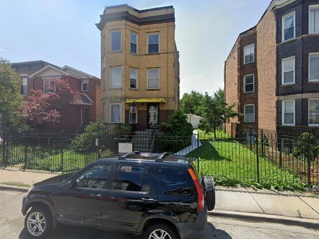House image located at Chicago, IL 60612