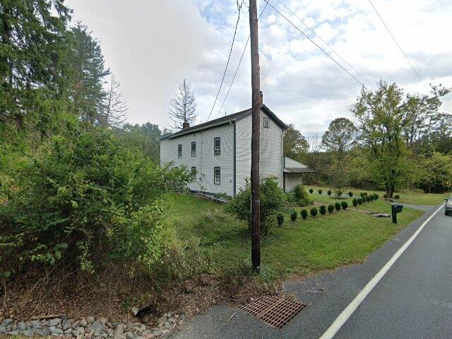 House image located at Annandale, NJ 08801