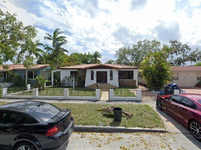 House image located at Miami, FL 33144