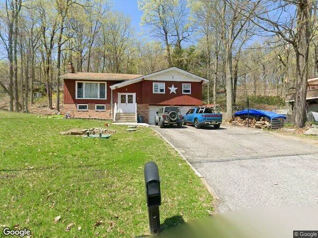 House image located at Highland Lakes, NJ 07422