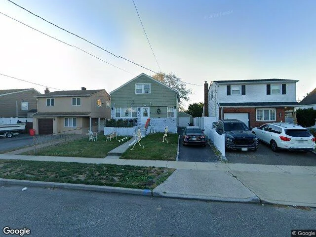 House image located at Oceanside, NY 11572