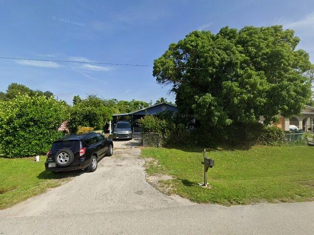 House image located at Naples, FL 34113