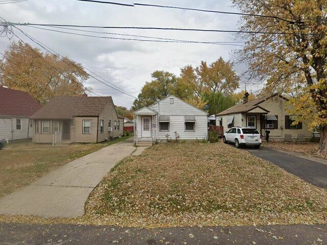 House image located at Peoria, IL 61605