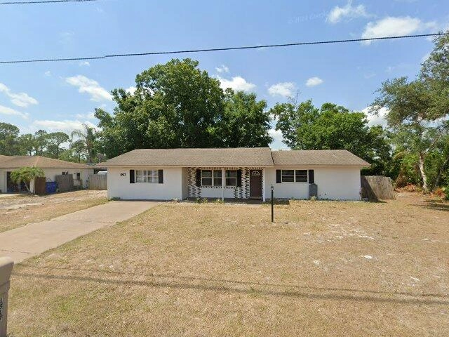 House image located at Sebring, FL 33875