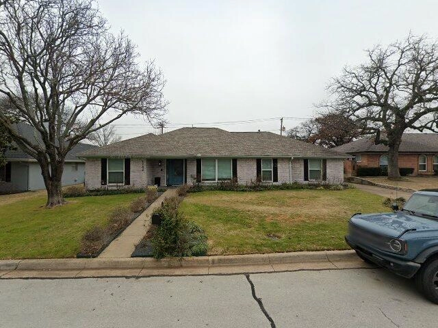House image located at Arlington, TX 76012