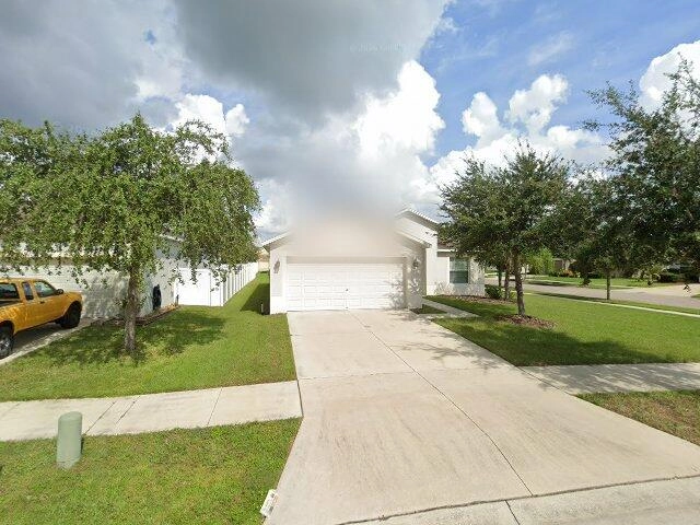House image located at Ruskin, FL 33570
