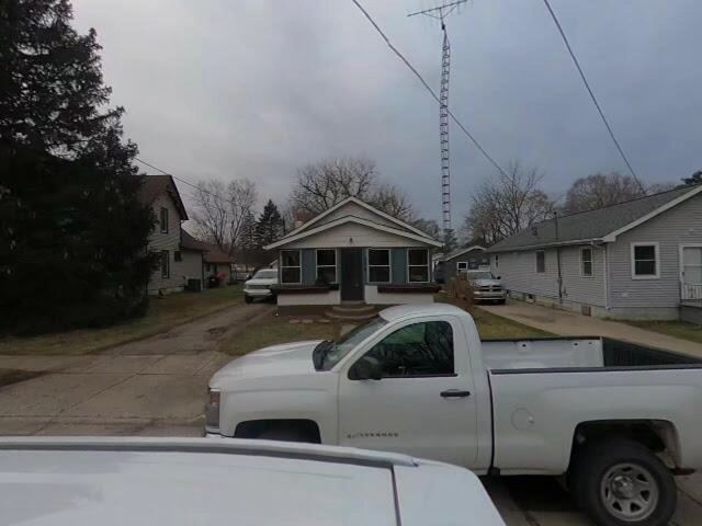 House image located at Owosso, MI 48867