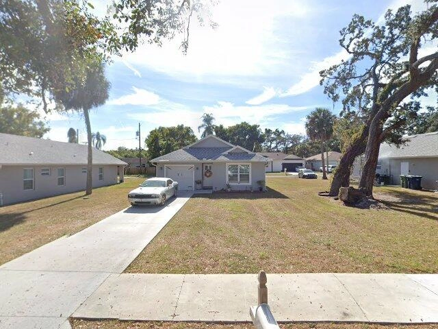 House image located at Tampa, FL 33610