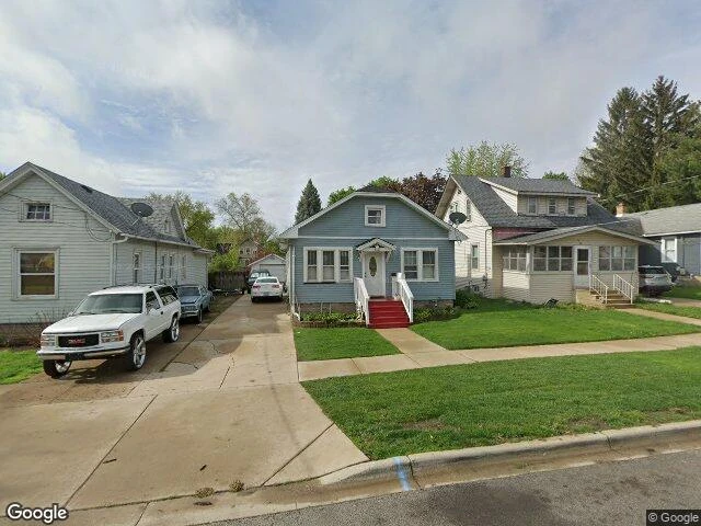 House image located at Aurora, IL 60506