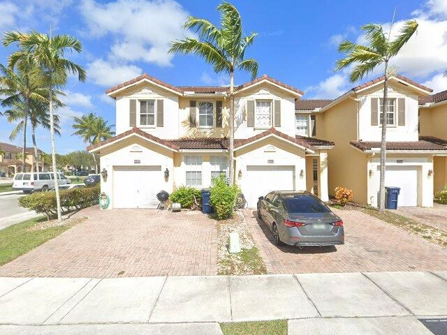 House image located at Miami, FL 33196